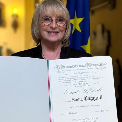 nadia-con-diploma-gr-uff-omriF38587C3-9610-AA2D-C27F-937A80738DE9.jpeg